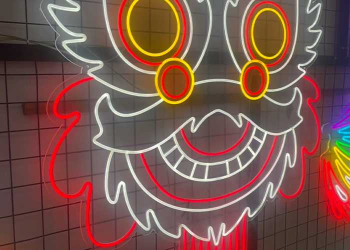 霓虹灯广告牌乱闪是什么坏了?